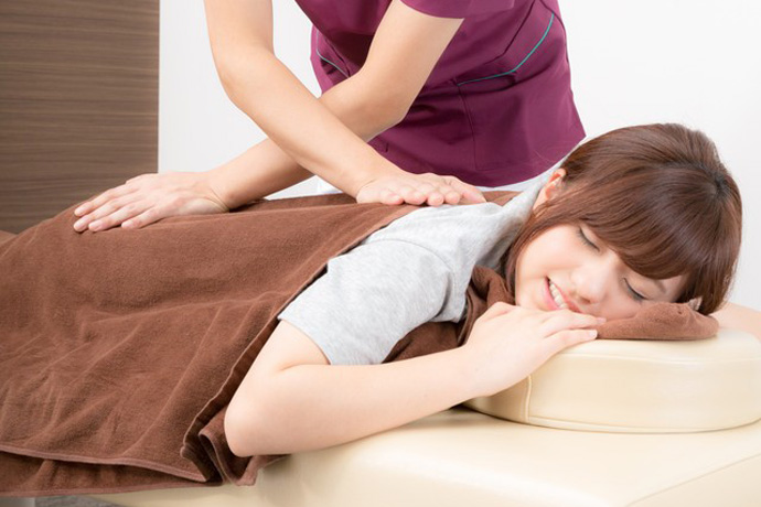 筋膜リリース治療、ストレッチ治療、マッサージ治療